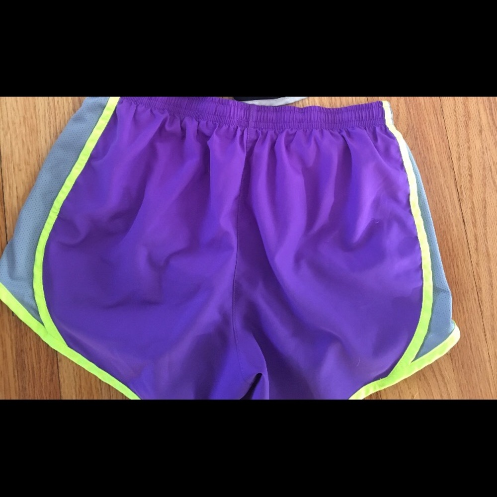 Nike kids XL shorts